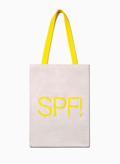 A canvas tote bag made to pack your daily essentials for life on the go. SPF! Canvas Tote Bag Sunscreen Sunscreen Supergoop, Supergoop Sunscreen, Skincare Kits, Sunscreen Skincare, Gifts Sets, Perfect Travel Bag, Vegan Leather Handbag, Skin Care Kit, Daily Essentials