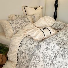 French Black Lace Bedding Set White / Medium Fitted Aesthetic Bedding, Lace Bedding Set, Pink Bedding Set, Cream Bedding, Lace Bedding, Small Bed, Sanctuary Bedroom, Stylish Beds, Pink Bedding