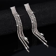 Nwt Fast Shipping Os Perfect For A Fancy Event 12.3+1cm Hoco Jewelry, Silver Long Earrings, Matric Dance, School Prom, Long Tassel Earrings, Concert Outfits, Tassel Drop Earrings, Pretty Jewelry, Fancy Jewellery