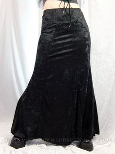 Black Velvet Aesthetic, Steampunk Medieval, Make Your Dreams Come True, Gothic Clothing, Grunge Goth, Gothic Outfits, Goth Outfits, Alternative Outfits