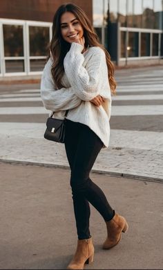 Semi Formal Leggings Outfit, Casual Boss Babe Outfit, Semi Casual Work Outfits, Semi Dressy Outfits Winter, Semi Cold Weather Outfits, Leggings Outfit Fall Dressy, Fall Outfits Dressy Casual, Dressy Casual Winter Outfits, Stylish Work Outfits 2024 Fall