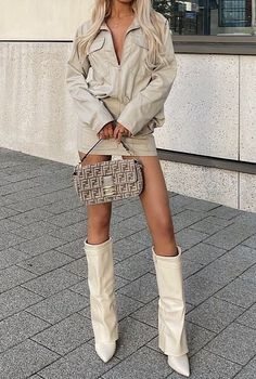 Europe Aesthetic Fashion Fall, Brown Leather Two Piece Outfit, Best Fall Outfits, Nashville Fashion, Fashion Outfits Dresses, Outfits Dresses, Trendy Fall Outfits, Cozy Vibes, Trendy Fall