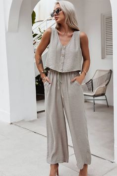 Spring and summer women's casual all-match suit | IFAUN Cropped Wide Leg Pants, Sleeveless Cardigan, Pantalon Large, Elastic Waist Pants, Loose Pants, Style Streetwear, Type Of Pants, Casual Sets, T Shirt Vest