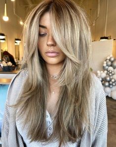 Thick Ends Haircut, Long Layered Haircuts With Bangs, Bottleneck Bangs, Free Hairstyles, Layered Haircuts With Bangs, Layered Hair With Bangs, Long Layered Haircuts, Multi Dimensional, Long Hair With Bangs