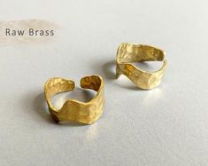 Measuring approx : 20 x 9 mmMaterial : brass🌸 https://www.etsy.com/shop/EKKLENsupply?search_query=ring▲ SHIPPING OPTIONS○ Standard Shipping ( International Registered Airmail ) It takes about 2 weeks to most countries after shipping.**** How to get it faster? ****- CP (5-10 days after shipment) - EMS (3-5 days after shipment)- FedEx(1-3 days after shipment) Brass Rings Handmade, Brass Rings Jewelry, Nameplate Ring, Brass Jewellery Handmade, Brass Rings, Textured Ring, Handmade Brass, Jewelry Lookbook, Handmade Rings