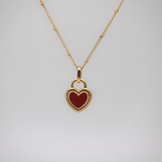 heart necklace Red Heart Necklace, Two Faced, Expensive Jewelry Luxury, Red Or Black, Chunky Jewelry, Jewelry Lookbook, Dream Jewelry, Black Heart, Gold Jewelry Fashion