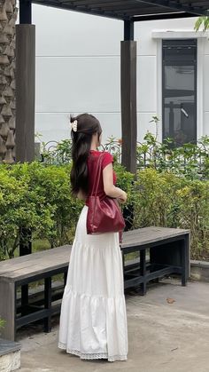 Walking Closet, Simple Casual Outfits, Simple Style Outfits, Y2k Skirt, Tiered Midi Skirt, Soft Feminine, Beautiful Figure