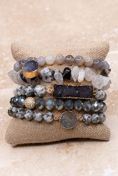 Set of 5 beautiful natural stone and beaded bracelets with stretchy band. 3 have a unique druse charm. Can be worn together or separately. Comfy Cardigan, Chic Cardigan, Gray Bracelet, Nice Clothing, Bohemian Kimono, Trendy Plus Size Fashion, Angel Heart, Wine Top, Plus Size Boutique