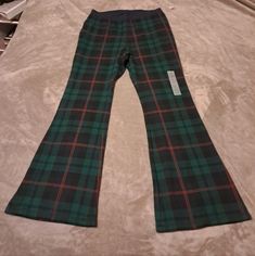 Old Navy High Waisted Thermal Plaid Flare Pajama Pants Size L, New With Tags. Navy Green, Navy And Green, Black Green, Women's Intimates, Pajama Pants, Old Navy, Pajamas, Plaid, High Waisted