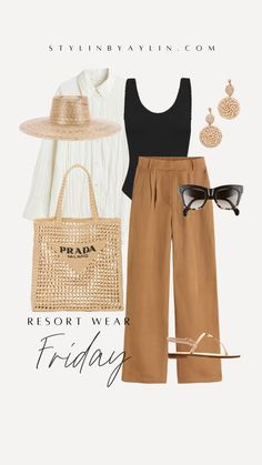 Navy Top Khaki Pants Outfit, Outfits Of The Week, Ideas De Outfits, Casual Chic Outfits, Summer Capsule Wardrobe, Weekly Outfits, Wardrobe Outfits, Casual Chic Outfit, Summer Fashion Outfits