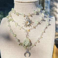 "Wire Wrapped Prehnite Silver Necklace/Crystal Choker/Gemstone Jewelry/Crystal Necklace/Sun/Moon Charm Crystal Necklace/Hippie Hippy Choker - Choker style crystal necklace with Prehnite Crystal chip beads and sun, moon or stone charms - Length is 15\", 16\", 17\", 18\", 19\"  - Materials: Silver plated copper wire, natural Labradorite crystals and, brass charms Check other styles in my shop: https://www.etsy.com/listing/1495642204/carnelian-sun-charm-wire-wrapped-gold?click_key=5364a45620b83233c Crystal Wrap Necklace, Summer Crystal Jewelry As A Gift, Green Bohemian Crystal Jewelry, Bohemian Green Crystal Jewelry, Bohemian Crystal Necklaces For Healing, Green Spiritual Crystal Necklaces For Festivals, Spiritual Green Crystal Necklaces For Festivals, Green Spiritual Crystal Necklace For Festival, Green Bohemian Mineral Crystal Necklace