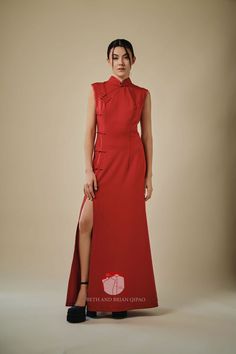 Beth and Brian Qipao-Exclusivedesigner Exclusive designer collection, sleeveless, red satin floor length Qipao Formal Long Red Cheongsam, Elegant Sleeveless Red Cheongsam, Elegant Red Sleeveless Cheongsam, Qipao Pattern, Wedding Qipao, Red Qipao, Cheongsam Modern, Modern Qipao, Modern Cheongsam