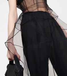 Сетчатая макси-юбка черного цвета - Acne Studios | Митереза Evening Tulle Long Skirt, Evening Long Tulle Skirt, Evening Long Tulle Skirt Bottoms, Sheer Long Skirt For Evening, Evening Sheer Maxi Skirt, Flowy Tulle Skirt For Evening, Chic Organza Party Bottoms, Sheer Organza Evening Skirt, Sheer Maxi Skirt For Evening