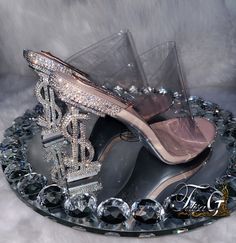 Shoe Artwork, Diamond Heels, Bling Heels, Pretty Sneakers, Pretty Heels, Luxury Heels, Fancy Heels, Pretty Shoes Sneakers, Fashion Shoes Heels