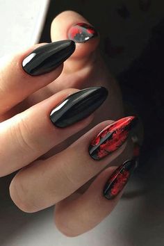 Black Almond Nail Designs, Almond Nail Designs, Acrylic Nails Almond Shape, Black Almond Nails, Red Gel Nails, Unghie Nail Art, Gothic Nails, Edgy Nails, Goth Nails