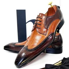 Office Shoes Men, Leather Shoe Laces, Wedding Dress Shoes, Brogue Shoes, Formal Shoes For Men, Mens Dress, Black Leather Shoes, Pointed Toe Shoes, Shoes Lace