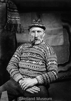 Old photos of Fair Isle sweaters, taken from the Shetland Museum. Motif Fair Isle, Fair Isle Pullover, Veronique Branquinho, Trend Forecast, Fair Isles, Vintage Knitwear, Fair Isle Pattern, Fair Isle Knitting, Fair Isle Sweater