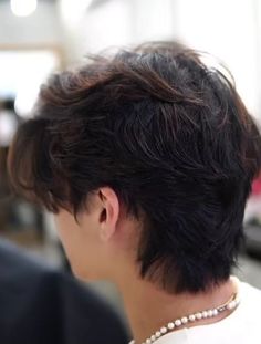 Asian Men Wavy Perm, Wolfcut Men Wavy, Asian Flow Hair Men, Asian Men Hairstyle Medium, Short Wolfcut Men, Mod Hairstyle Men, Curly Mens Hairstyles, Wavy Mullet