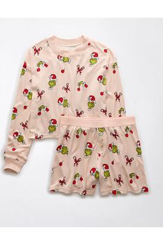 Allover Grinch print/Long-sleeve shirt + elastic shorts Cindy Lou Who Pajama Costume, Christmas Family Pajamas Ideas, Grinch Pjs, Grinch Candy Cane, Grinch Candy, Christmas Wishlist Ideas, Christmas Pj Pants, Grinch Pajamas, Gifts Clothes