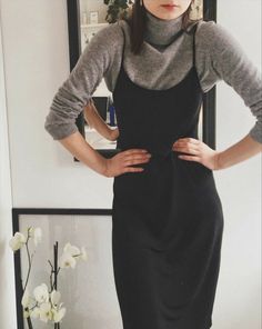 Slip Dress Outfit, Black Bridesmaid, Bridesmaid Dress Styles, Neue Outfits, Looks Black, 90s Dress, Dress Silk, Silk Slip, Mode Inspo