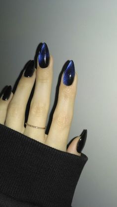 Solid Black Nail Designs, Japanese Gel X Nails, Outfit Inspo Goth Grunge, Jelly Nails Inspiration, Tear Drop Nail Art, Muted Tone Nails, Motionless In White Inspired Nails, Clear Colored Nails, Blue Claw Nails