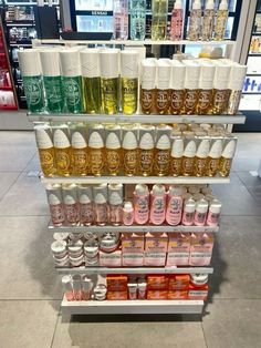 Profumo Victoria Secret, Preppy Makeup, Sephora Skin Care, Perfume Body Spray, Makeup Mistakes, Perfect Skin Care Routine, Pretty Skin Care, Pretty Skin, Skin Care Items