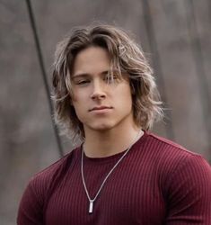 Medium To Long Length Haircut Men, Medium To Long Mens Haircuts, Length Hair Men Long, Long Hair Men Medium Layered Hairstyles, Men Chin Length Hair, Hairstyles Men Medium Long, Men’s Shaggy Hairstyles, Mens Layered Middle Part, Mid Length Haircuts For Men