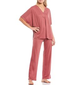 Casual V-neck Tops For Pajama Party, Comfortable Matching Loungewear Set, Casual Relaxed Fit Pant Set For Loungewear, Relaxed Fit Viscose Sleepwear For Loungewear, Casual Viscose Sleepwear In Relaxed Fit, Spring Lounging Sets With V-neck, Spring Lounging V-neck Sets, Stretch Viscose Tops For Loungewear, Comfortable Sleepwear Matching Set For Loungewear