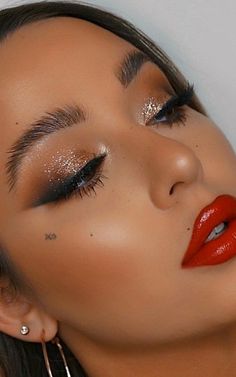 Red Makeup Looks, Christmas Party Makeup, Red Lips Makeup Look, Maquillage On Fleek, Red Lipstick Makeup, Prom Eye Makeup