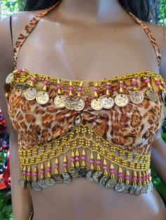 Animal Print / Gold Hip ScarfTop included. Y2k Cheetah Print Outfits, 1992 Fashion, Cheetah Print 2000s, 2000s Animal Print Fashion, Leapord Print 2000s, Gyaru Leapord Print, Hip Scarves, Festival Costumes, Earthy Outfits