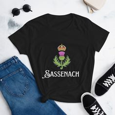 Special Needs Mom, Claire Fraser, Outlander Fan, Jamie And Claire, Heather Green, Heather Blue, 30 And Single, Sarcastic Humor, Shirts With Sayings