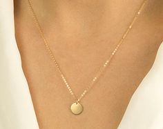 Disk Necklace, Initial Necklace Silver, Gold Circle Necklace, Gold Circle, Rose Gold Chain, Necklace Simple, Everyday Necklace, Disc Necklace, Custom Letters