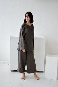 Weathered wood linen culottes pants - Loose pants - Midi flared linen pants - Soft linen trousers Oversized Wide Leg Summer Pants, Fall Linen Loungewear Bottoms, Flax Wide Leg Pants For Loungewear, Linen Wide-leg Pants For Fall, Fall Linen Wide-leg Pants, Fall Linen Wide Leg Pants, Wide-leg Linen Bottoms For Fall, Solid Linen Pants For Fall, Plain Linen Pants For Fall