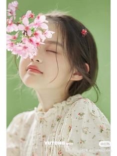 Korean Kids, 강아지 그림, Baby Portraits, Creative Painting, Cute Selfies Poses, Family Kids, Birthday Photoshoot