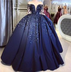 Formal Evening Dresses Long, Blue Ball Gown, Ball Gown Prom Dress, Quinceanera Dresses Blue, Blue Ball Gowns, Pretty Quinceanera Dresses, Quince Dress, Evening Party Gowns, Long Sleeve Evening Dresses