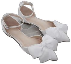 Elegant Wedding Ballet Flats With Satin Bow, Party Ballet Flats With Bow, Wedding Ballet Flats With Satin Bow, Party Ballet Flats With Bow And Low Heel, Elegant Party Flats With Satin Bow, Party Bow Pointed Toe Flats, Party Pointed Toe Flats With Bow, Wedding Closed Toe Ballet Flats With Satin Bow, Wedding Flats With Bow Detail