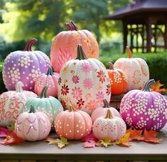 Pumpkin Paint, Peter Pumpkin Eater, Peter Peter Pumpkin Eater, Creative Pumpkin Painting, 3 Pumpkins, Paint N Sip, Peter Pumpkin, Cute Halloween Decorations, Pumpkin Eater