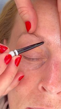 Relume | Watch as Laura transform these skinny brows! One of my favorite clients! When you have skinny brows, it’s important to work with what you... | Instagram Best Eyebrow Makeup, Brow Tutorial, Eyebrow Makeup Tips, Eye Exercises, Best Eyebrow Products, Eyebrow Tutorial, Up Dos, Brow Makeup, Beauty Makeup Tips