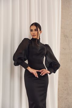 Dress With Organza Sleeves, Organza Sleeves Style, Satin Black Dress, Dress With Organza, Satin Bodycon Dress, Black Dresses Classy, Soiree Dress, Organza Sleeves, Mode Abaya