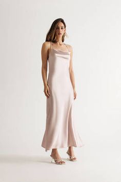 Fancy Evening Dresses, Elegant Formal Dresses, Dresses Formal Elegant, Women Formals, Formal Dresses For Women, Satin Material, Evening Gowns Formal, Formal Gowns, Satin Dresses