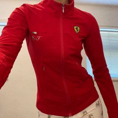 Ferrari Ferrari Shirt Aesthetic, Ferrari Clothes Women, Ferrari Girl Outfit, F1 Ferrari Aesthetic, Ferrari Clothing, Ferrari Clothes, F1 Fits, Ferrari Outfit, Ferrari Merch