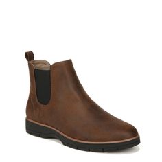 Cool Chelsea boots for women with feel-good comfort and a durable lug sole. Italy Wardrobe, Dr Scholls, Chelsea Boots Women, Chelsea Ankle Boots, Walking Boots, Womens Ankle Boots, Chelsea Boot, Lug Sole, Boots For Women