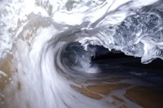 the inside of an ocean wave is shown in this image