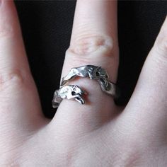 A ring in the shape of two running Sighthounds. The standard size of this ring is 18mm, but will adjust by gentle squeezing. The ring is made from nickel free, lead free pewter. Greyhound Jewelry, Jewelry Clothes, Whippet, Matching Bracelets, Greyhound, The Netherlands, Netherlands, Silver Rings, Running