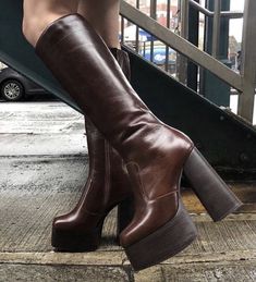 Brown Platform Boots, 90s Boots, Dr Shoes, Platform Heels Boots, Funky Shoes, Chunky Shoes, Shoe Inspo, Aesthetic Shoes, Pretty Shoes