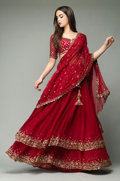 Red Lehenga Choli, Vogue Editorial, Pani Puri, Wedding Lehenga Designs, Traditional Indian Dress, Red Lehenga, Indian Bridal Dress