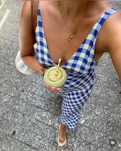 Summer Italy Outfits, Pattern Summer Dress, Holiday Outfit Inspiration, Europe Summer, Checkerboard Pattern, Holiday Outfit, Summer Fashion Outfits, Mode Inspiration, Spring Summer Outfits