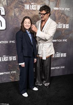 the last of us premiere in los angeles with johnny depple and his daughter