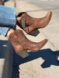 Chandler Tan Booties by Ariat – Horse Creek Boutique Cheap Cowboy Boots For Spring With Round Toe, Brown Ariat Booties, Ankle Cowgirl Boots Snip Toe, Womens Work Cowgirl Boots, Shortie Cowgirl Boots, Ariat Booties Women, Womens Ankle Boots Western, Womens Short Western Boots, Tan Suede Western Ankle Boots