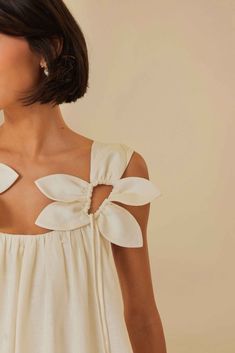 White Floral Details Lenzing™ Ecovero™ Euroflax™ Maxi Dress Elegant White Dress, Mode Turban, Dress 2024, Dresses Women, Loose Dress, Midi Dress Sleeveless, Mode Inspiration, Fashion Details, Look Fashion